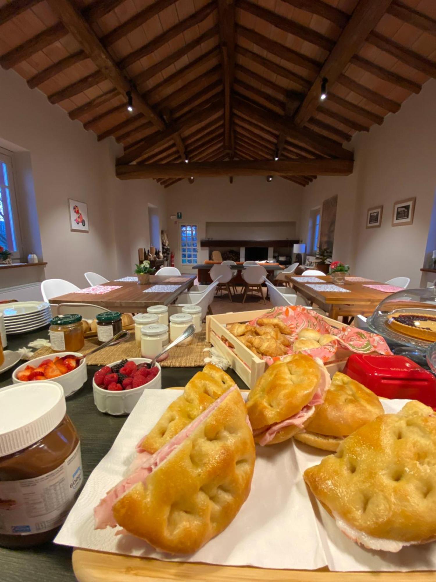 Tenuta Pizzone Wine Resort Риванаццано Экстерьер фото